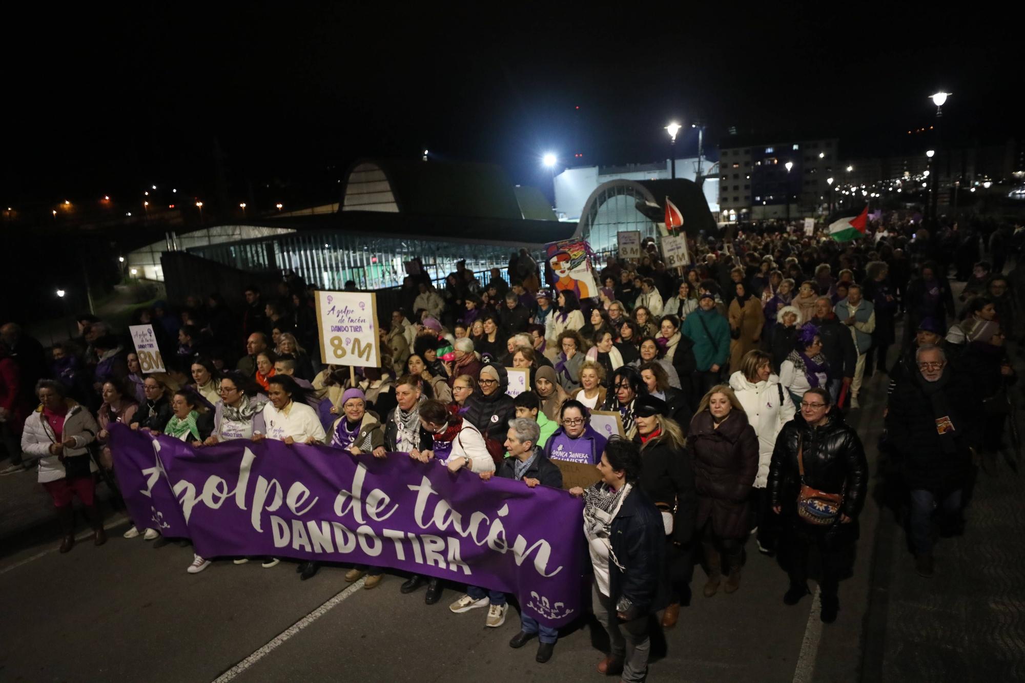 Así fue la manifestación del 8 M en Langreo