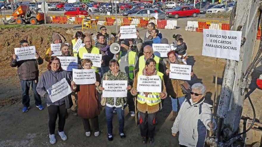 Los manifestantes ocuparan el entorno de la rotonda. // Marta G. Brea