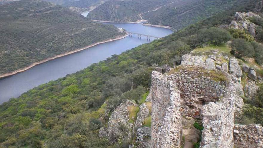 Extremadura destaca su naturaleza, el patrimonio y la gastronomía como ejes de su estrategia turística