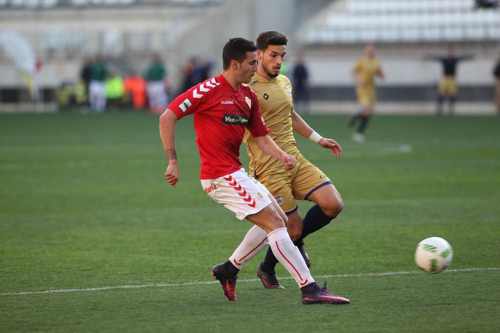 Partido entre el Real Murcia y el Recreativo