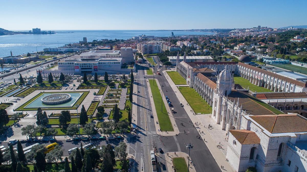Vista aérea del barrio de Belém, en Lisboa, uno de los grandes enclaves culturales y monumentales de Portugal.