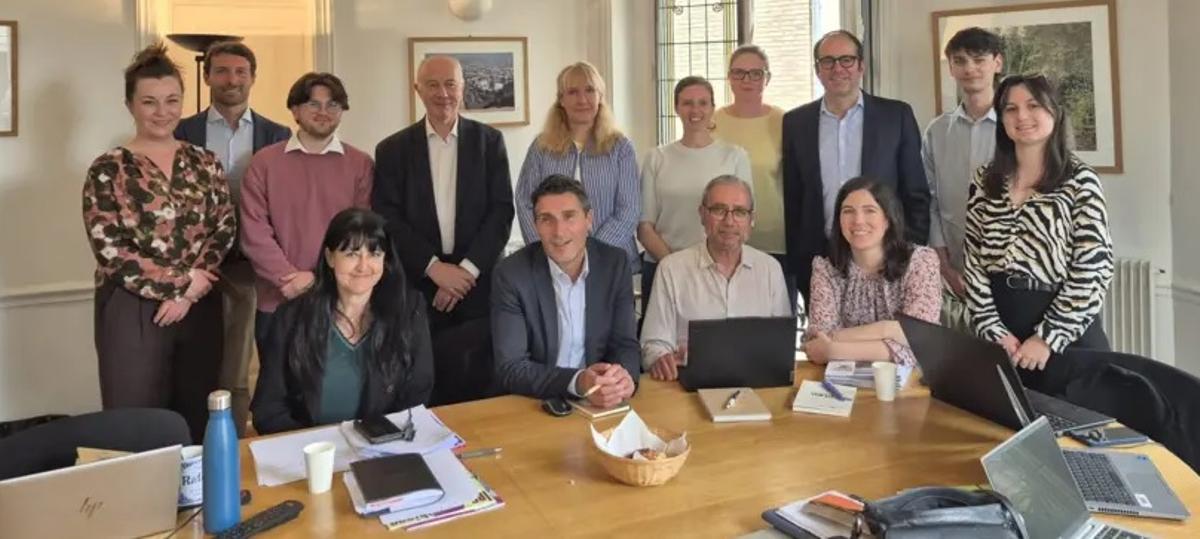 Els responsablse d'Agrupacions Europees de Cooperació Territorial a París