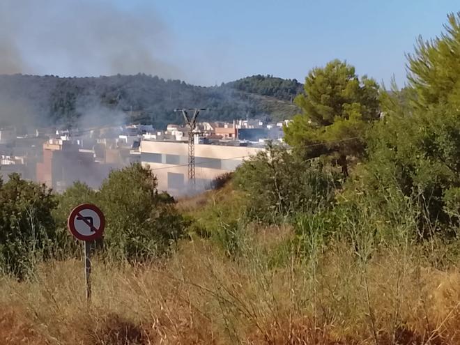 Incendio forestal en Castellón: activan a la UME y confinan tres municipios
