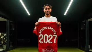 Antonio Sánchez: «Estos años han sido muy buenos y creo que aún es mejor lo que viene»