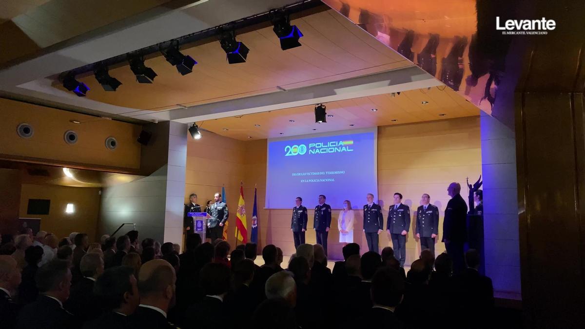 Acto de conmemoración del Día de las Víctimas del Terrorismo en la Policía Nacional