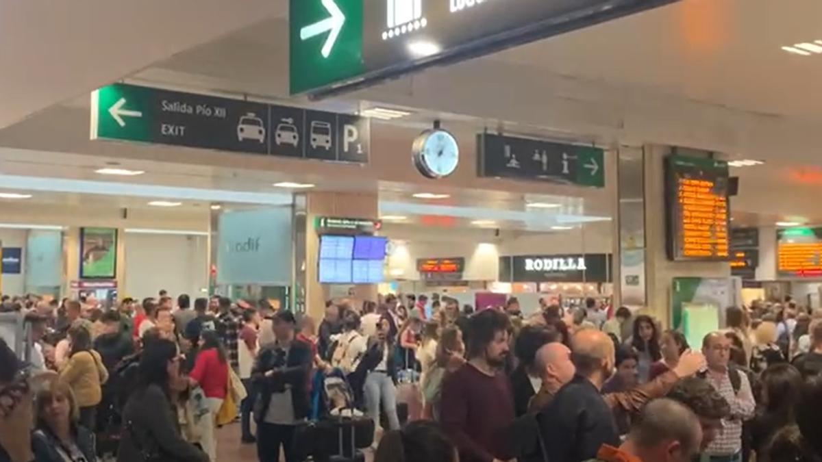 Caos en la estación de Chamartín, origen del tren Madrid-Zamora