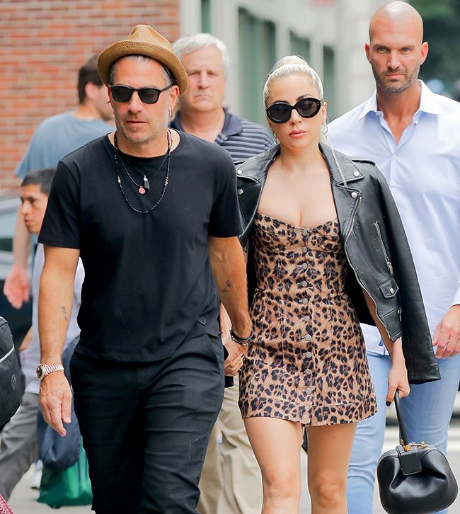 Lady Gaga y Christian Carino por las calles de Nueva York
