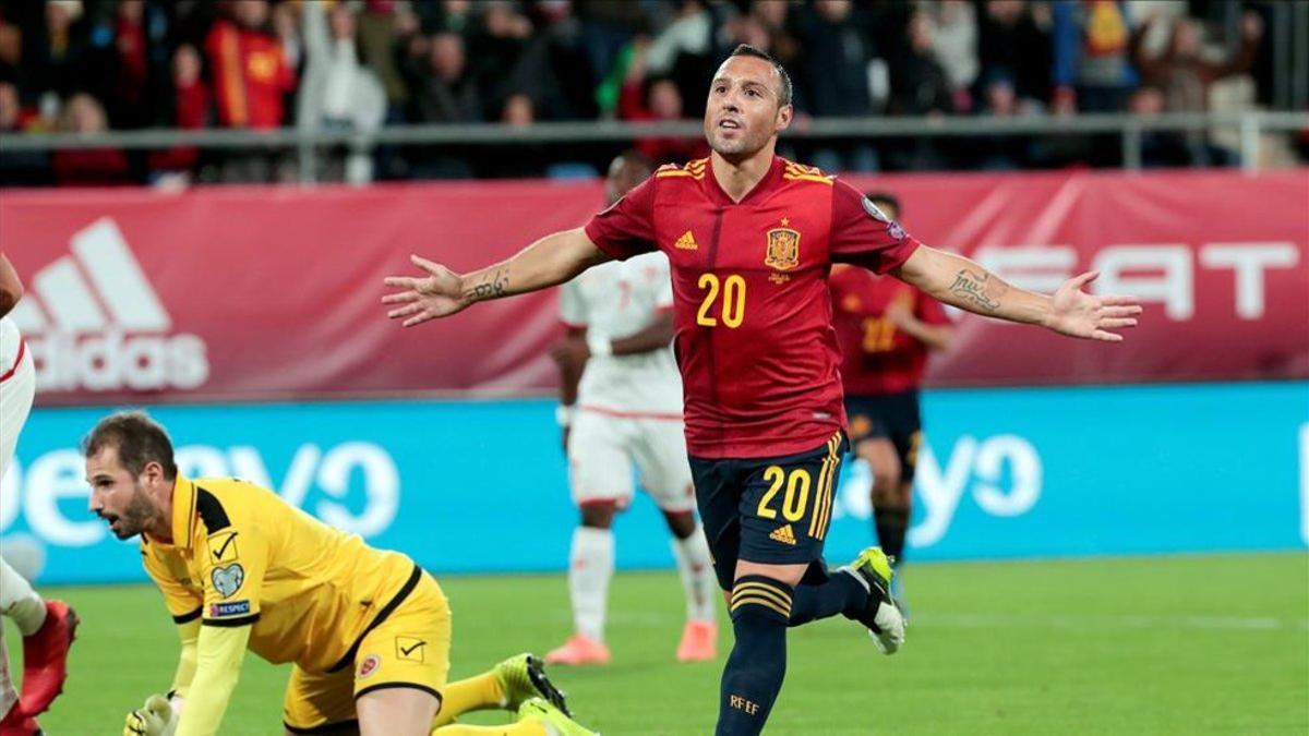 Cazorla celebra el segundo gol de España ante Malta