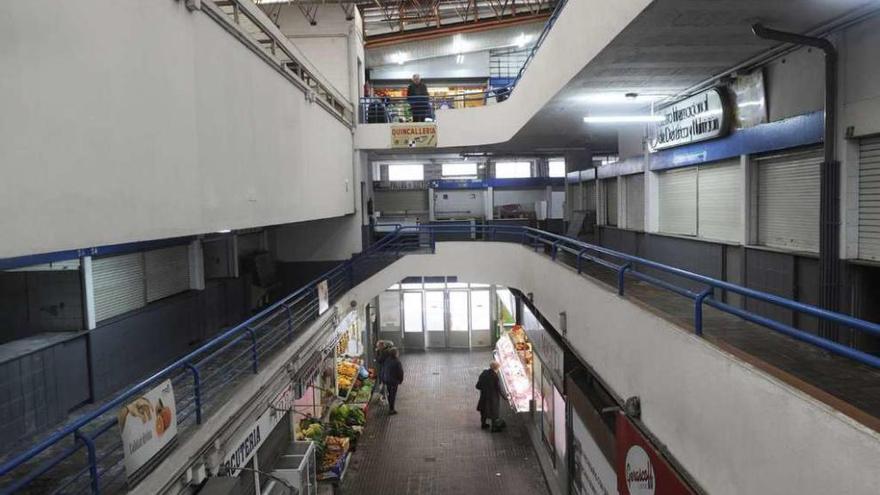 Interior del mercado de Santa Lucía, para cuya reforma el Concello busca fondos en Europa.