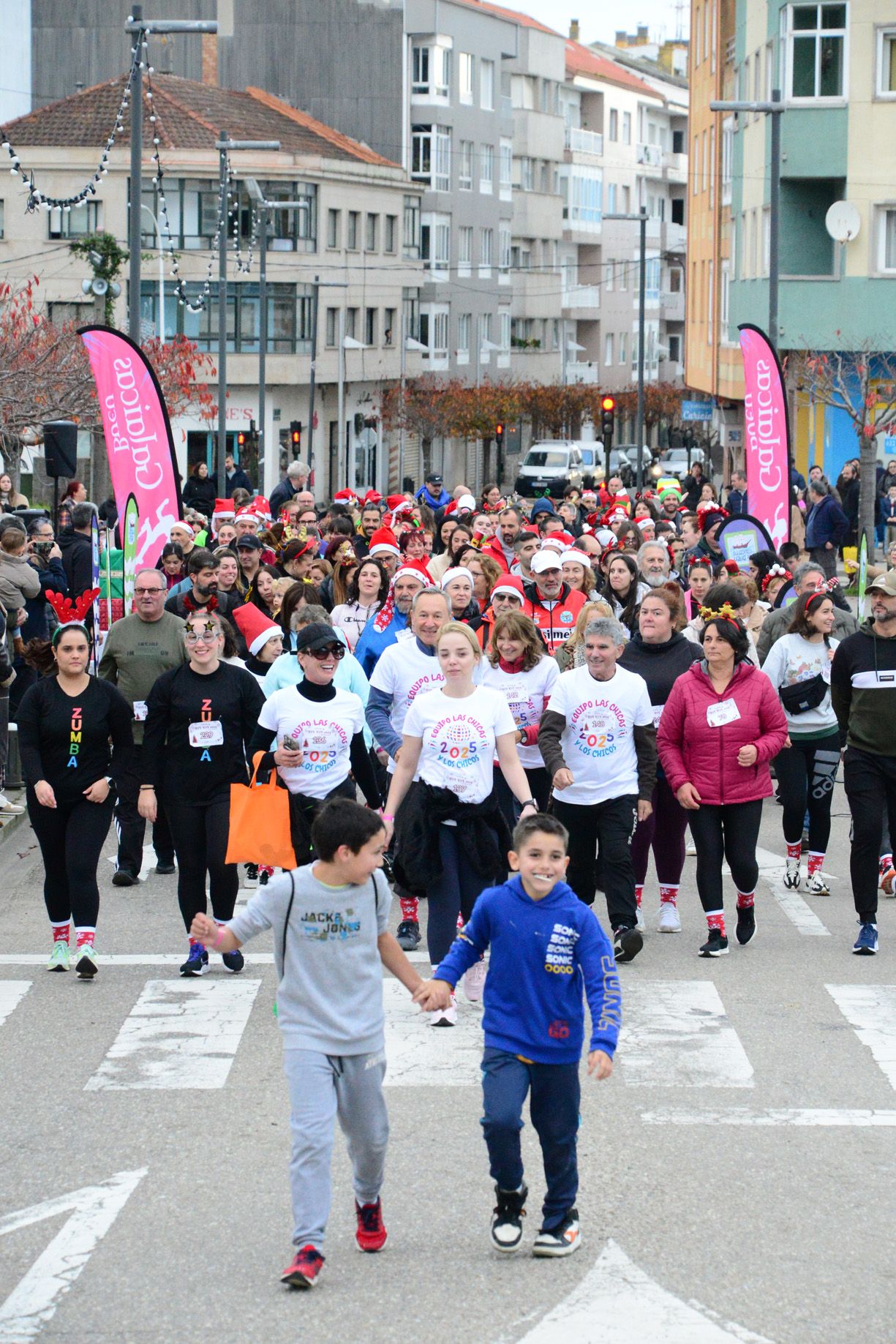 La carrera San Silvestre "Bye bye 2024" de Bueu en imágenes