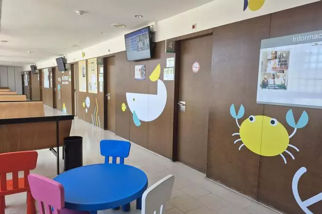 Imatges de les sales d'espera i consultoris de Calella, Blanes, Lloret, Tossa, Palafolls i Malgrat