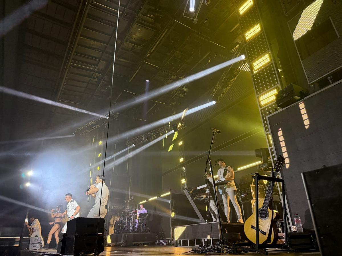 En imágenes: Así fue el "Tekilazo" de Nochevieja en Avilés