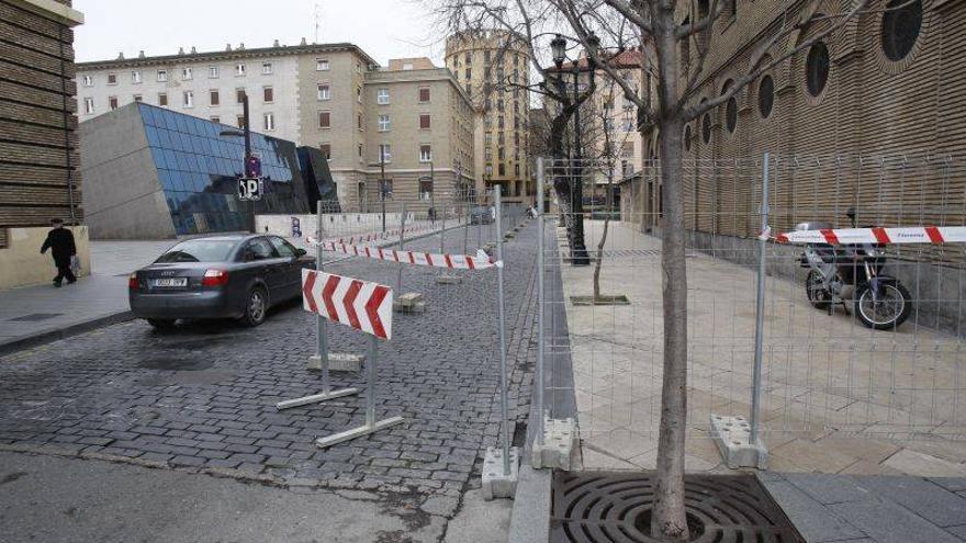 La calle Salduba se corta por las obras en San Juan de los Panetes