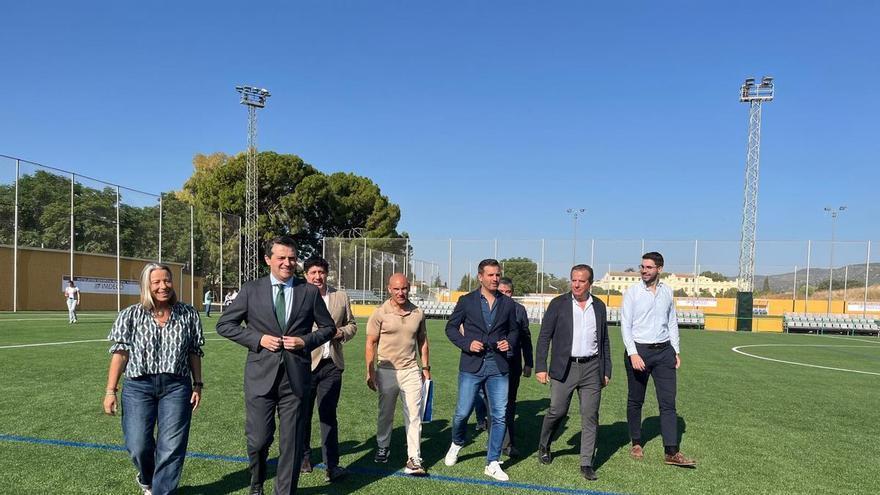 Los campos de fútbol de El Naranjo en Córdoba reabren sus pu