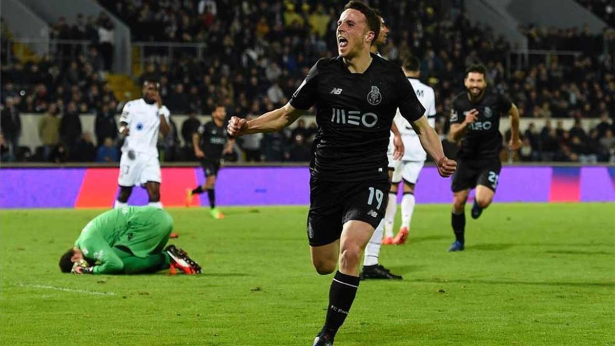 Diogo Jota, celebrando su gol al Guimaraes