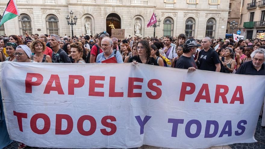 PP y Vox logran que el Congreso y el Senado analicen la regularización de migrantes del Gobierno por 