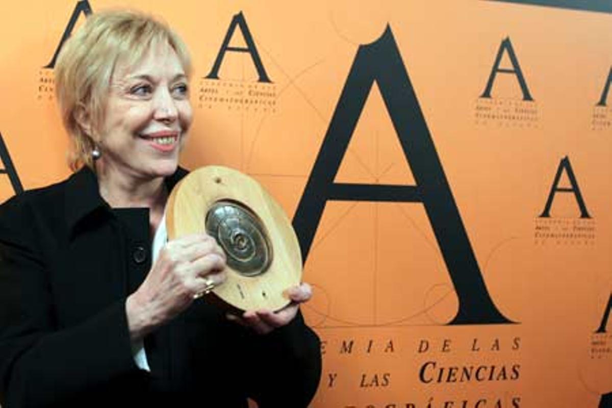 En reconeixement a tota la seva carrera artística desenvolupada en el cine, el teatre i la televisió.