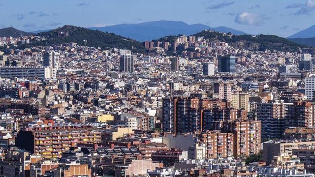 Vista de Barcelona des de l’Hospitalet. | JORDI OTIX
