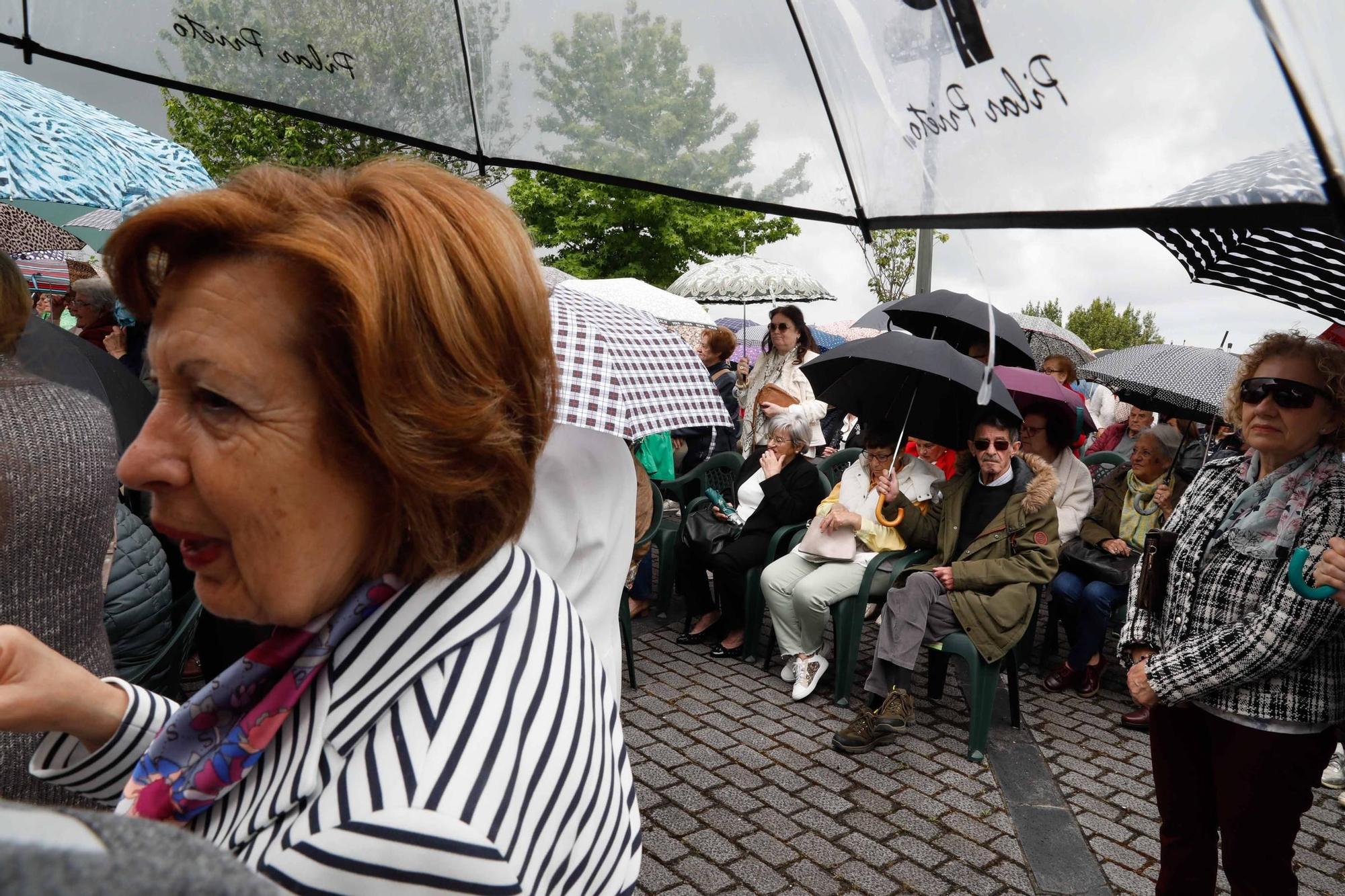 Rito del Beso en La Luz: setenta besos bajo la lluvia