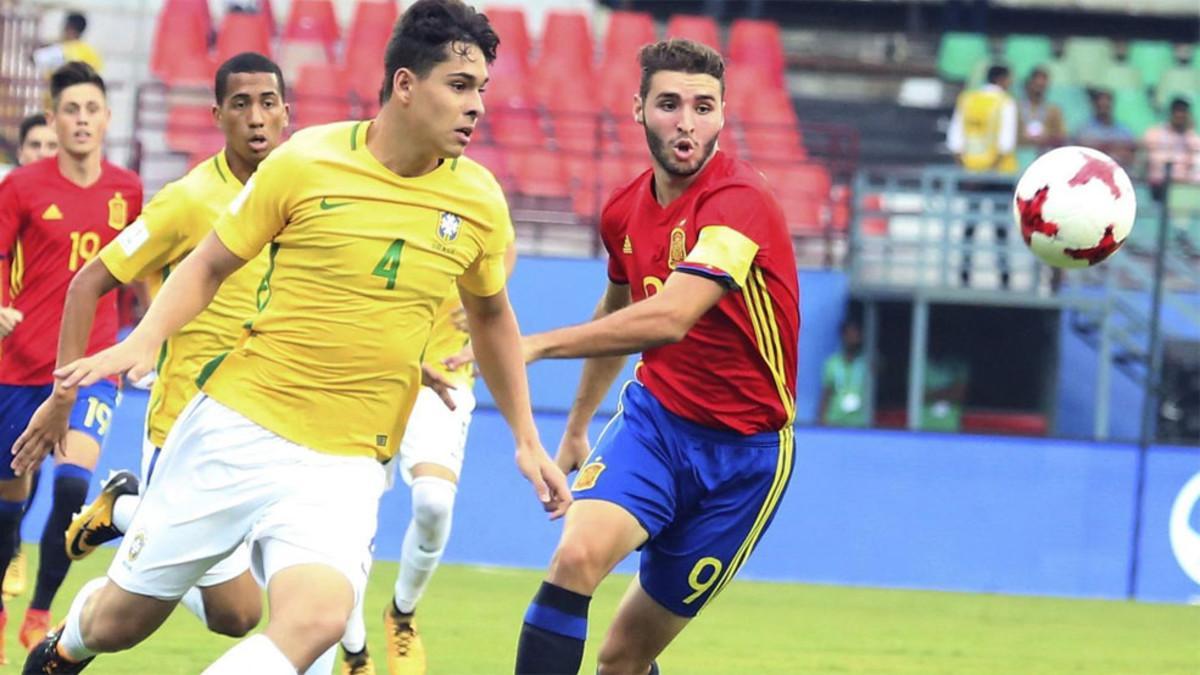 El barcelonista Abel Ruiz tuvo la primera ocasión clara del partido