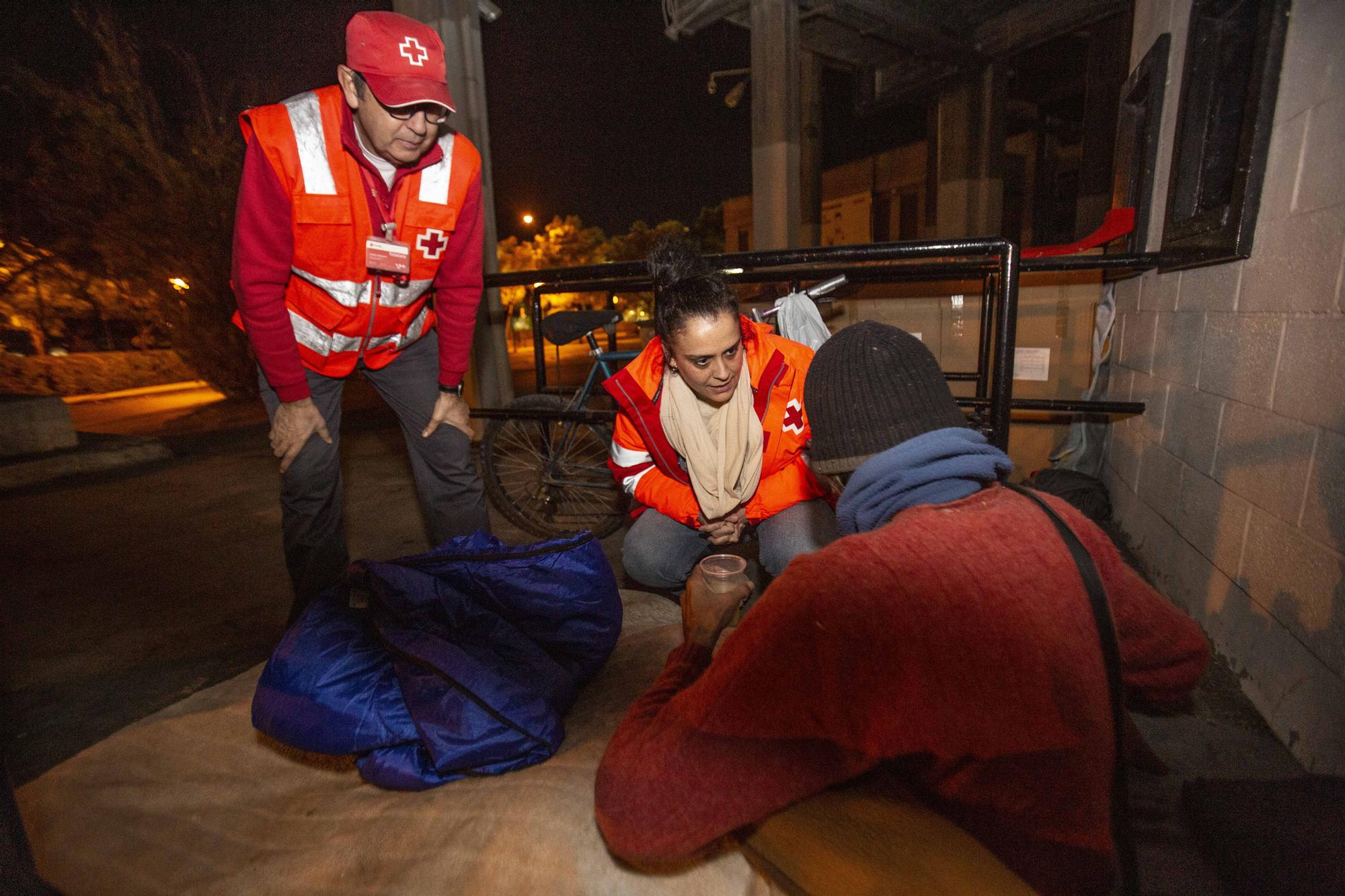 Dispositivo para proteger del frío extremo a los sintecho