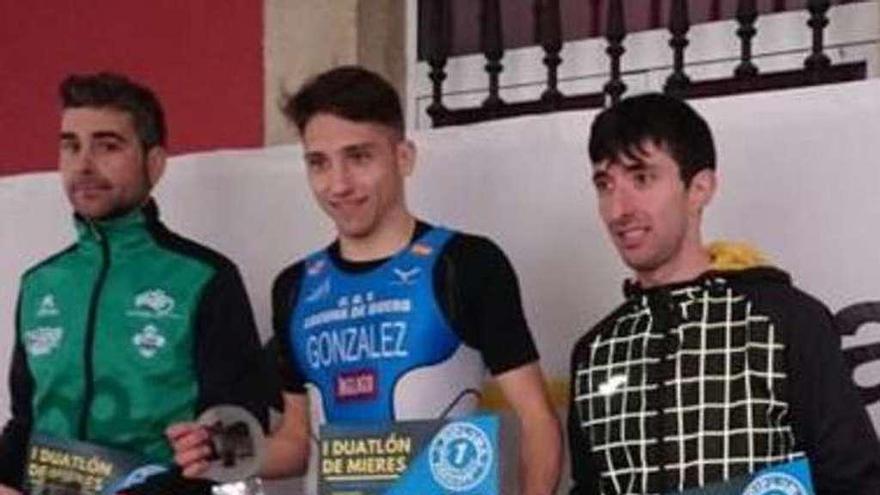 Sergio Santos gana el Duatlón de Mieres con su nuevo equipo