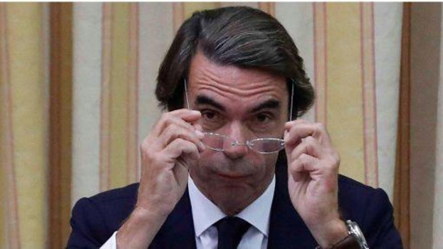 Aznar niega la ‘caja b’ del PP en un agrio debate