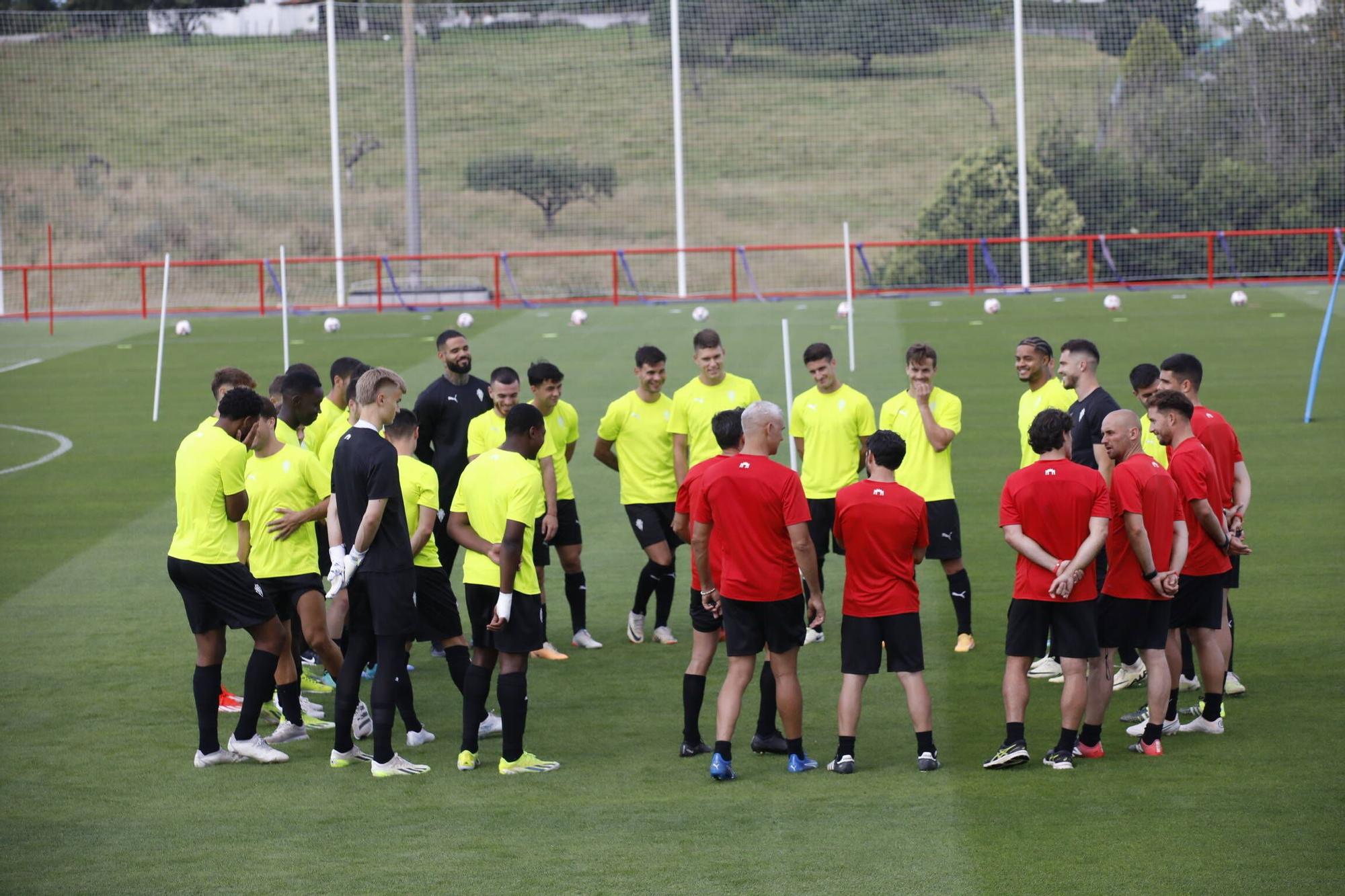 Así fue el primer entrenamiento de la era Albés en el Sporting (en imágenes)