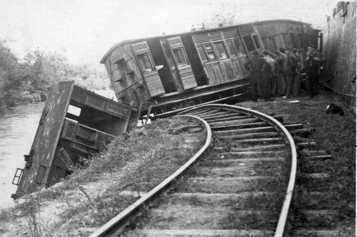 L'accident del tren a Bescanó, l'any 1946, quan portava excursionistes del GEiEG.