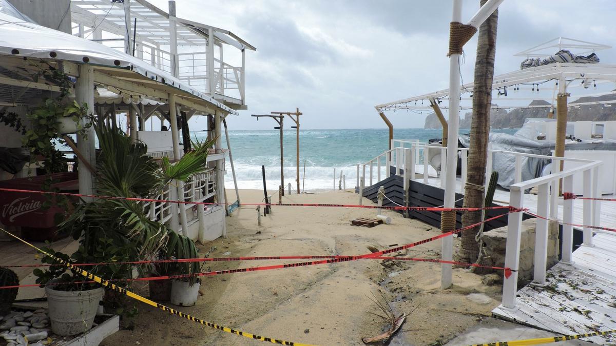 Baja California (México) se prepara para la llegada del huracán Hilary