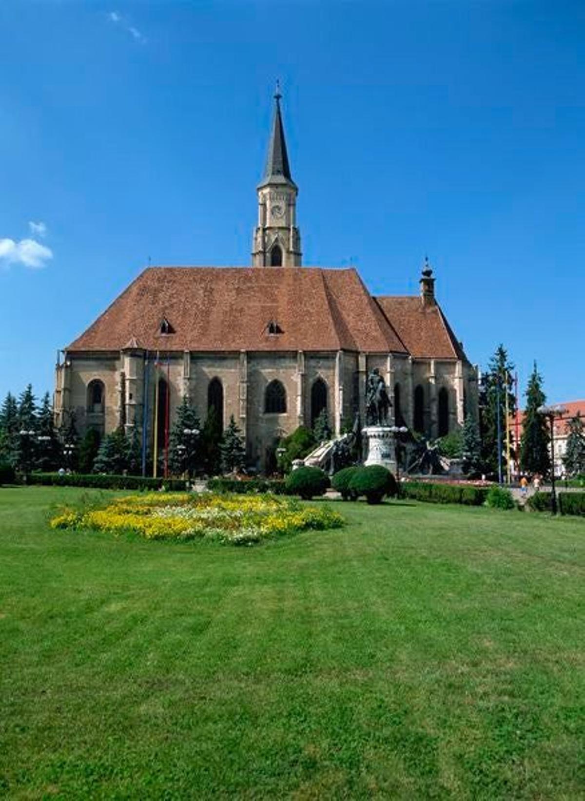 La Iglesia de San Miguel se encuentra en la localidad de Napoca.