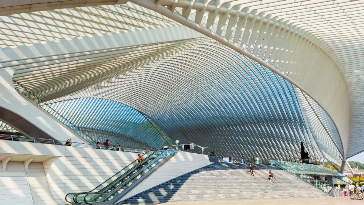 Una catedral de cristal y acero de 200 metros de largo: así es la estación más futurista de Europa (con sello español)