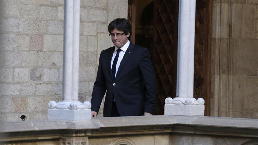 Puigdemont descarta elecciones y deja la DUI en manos del Parlament