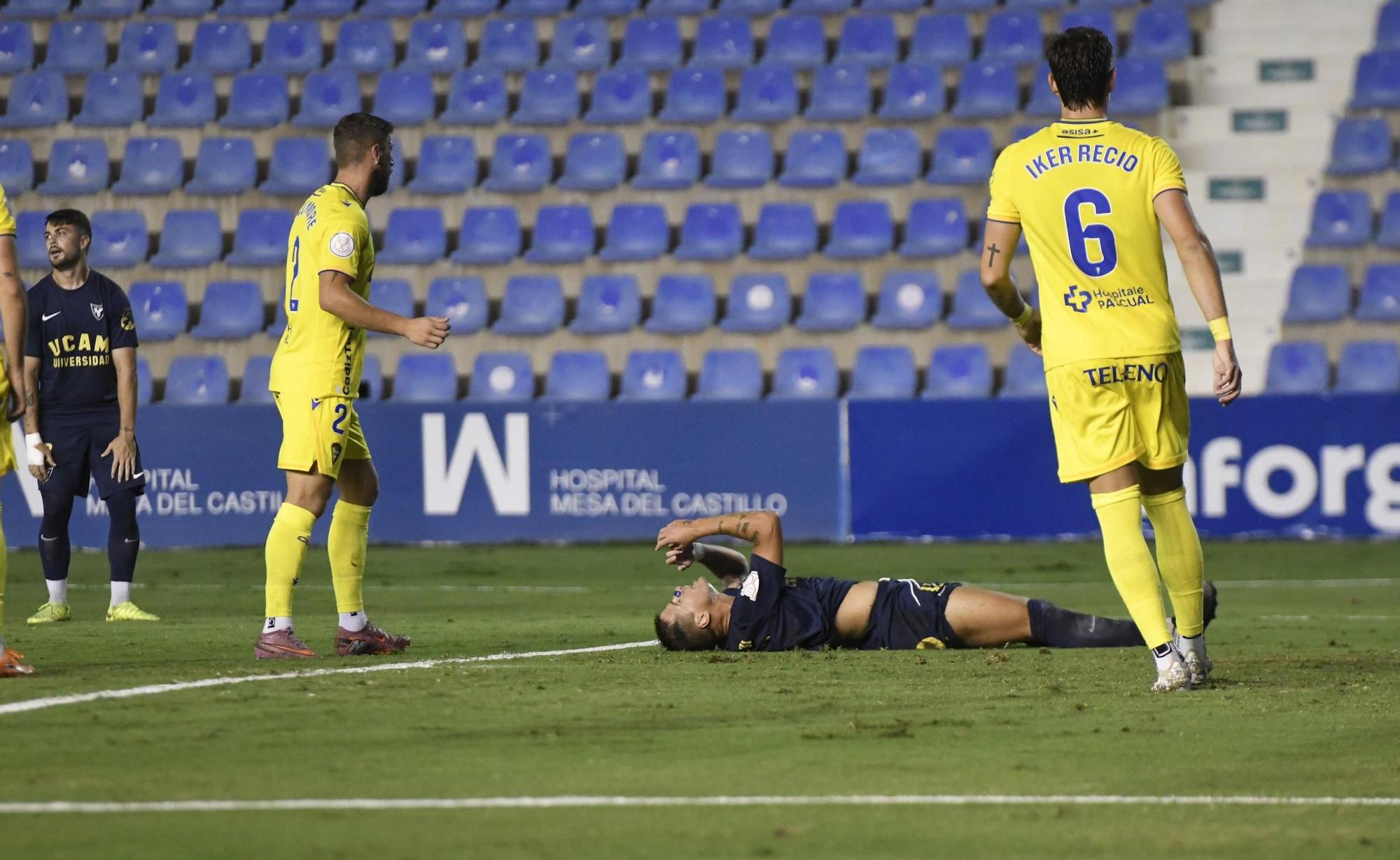 Imágenes del partido de la Copa del Rey UCAM Murcia - Cádiz
