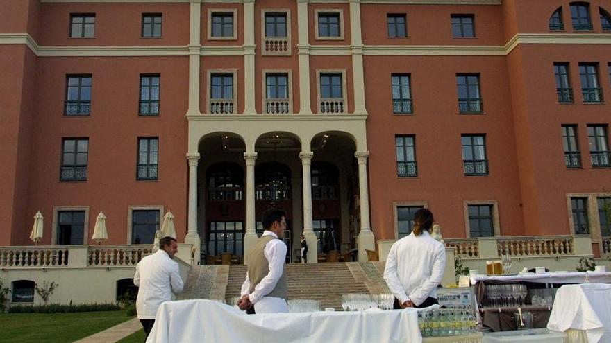 Hotel Villapadierna, uno de los cinco estrellas de Málaga. Está ubicado en la localidad de Benahavís.