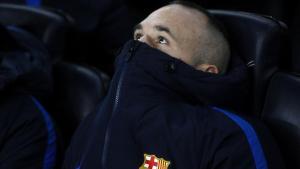 Andrés Iniesta, en el banquillo del Camp Nou.