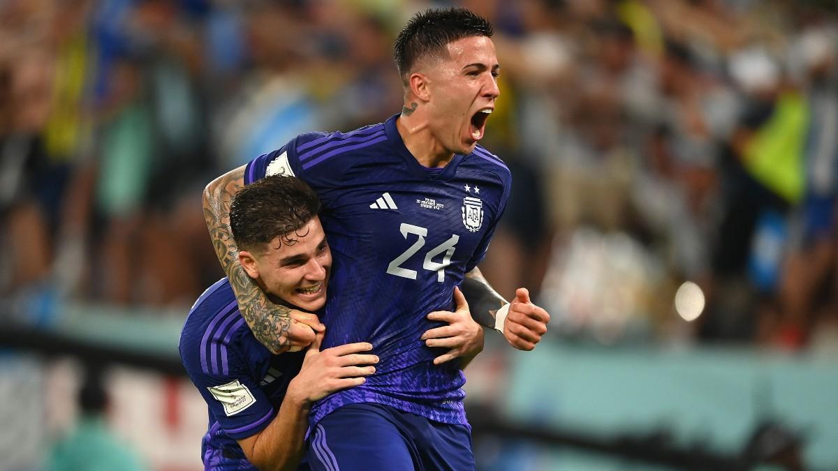 Enzo, celebrando un gol con Argentina