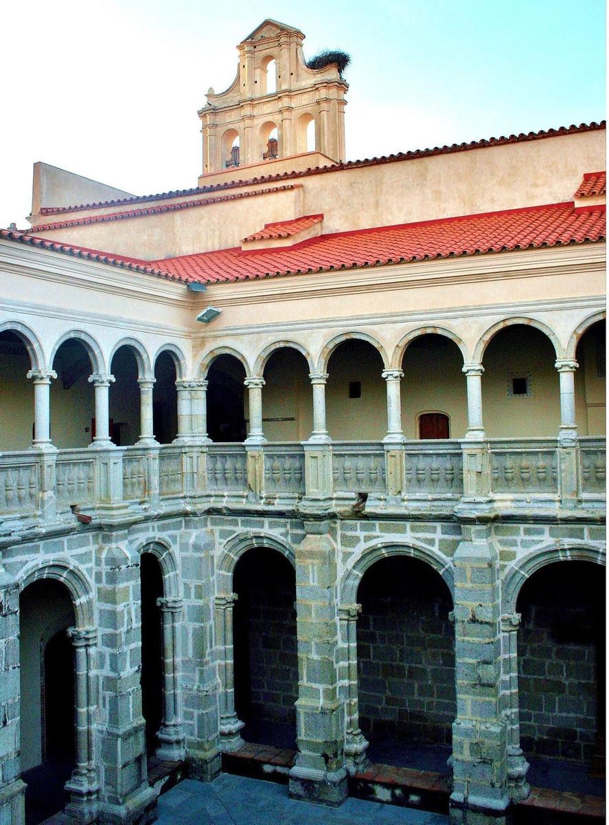 Calera de León, la Orden de Santiago, cuna de monjes y guerreros