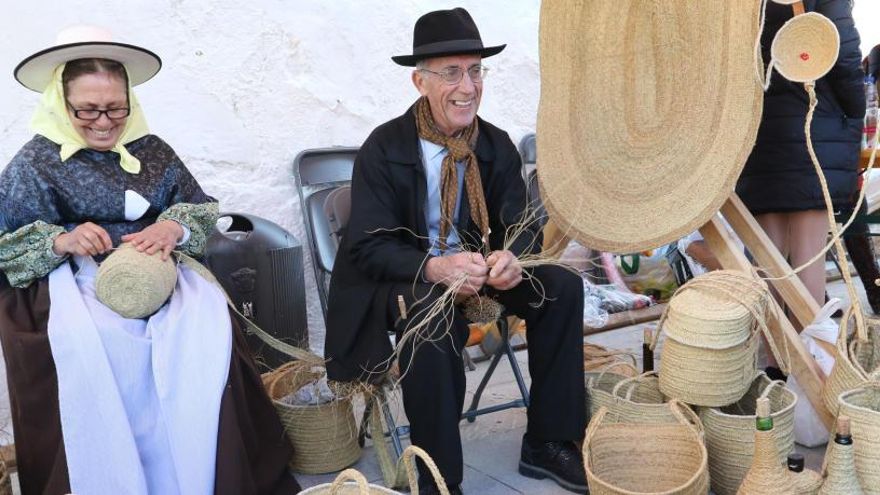 Feria artesana en el Puig de Missa.