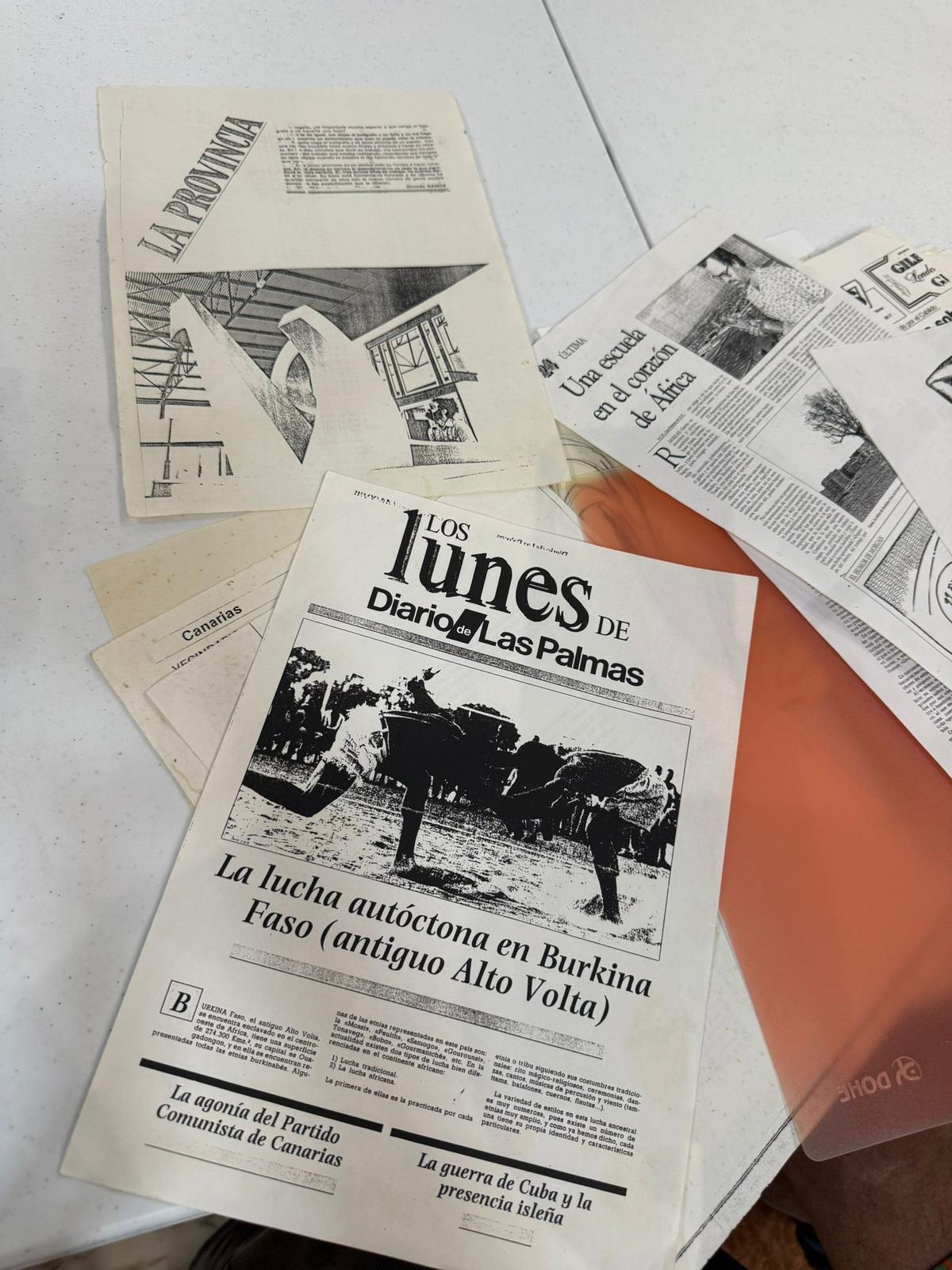 Bocetos y algunas publicaiones en el Diario de Las Palmas.