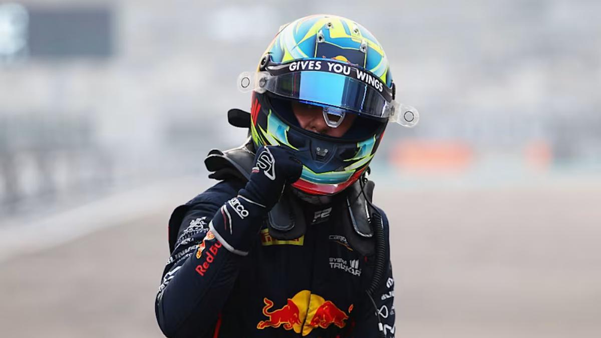 Lindblad celebra su victoria en Yas Marina