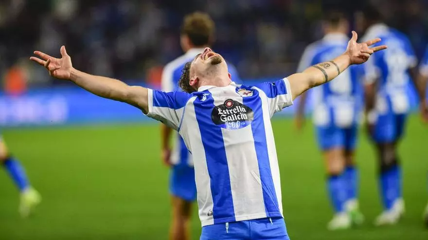 Riazor baja el telón y decide un ascenso a Primera
