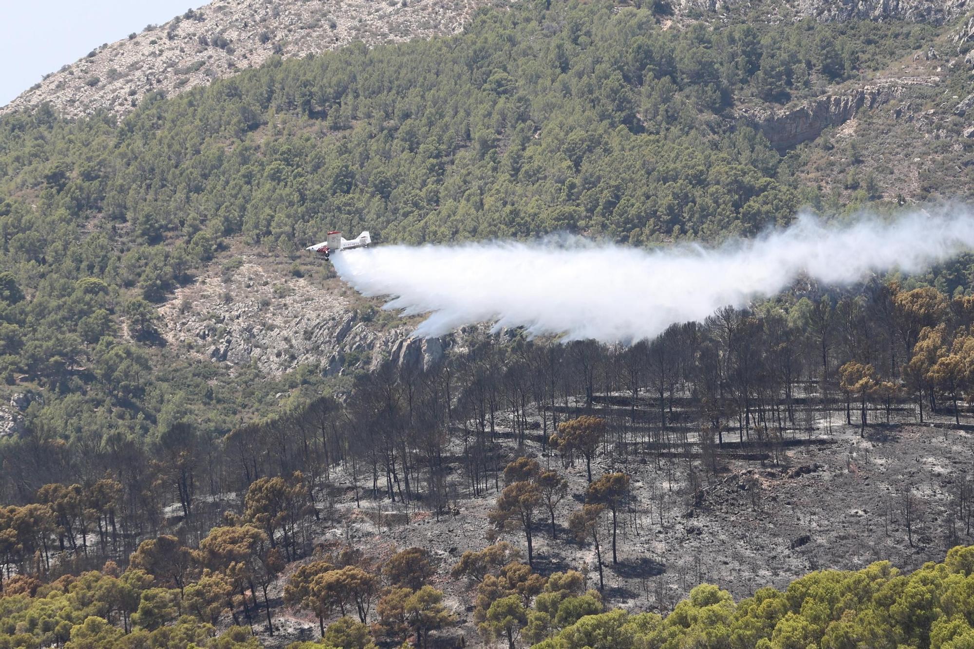 Galería de imágenes: Estabilizan el incendio del Desert