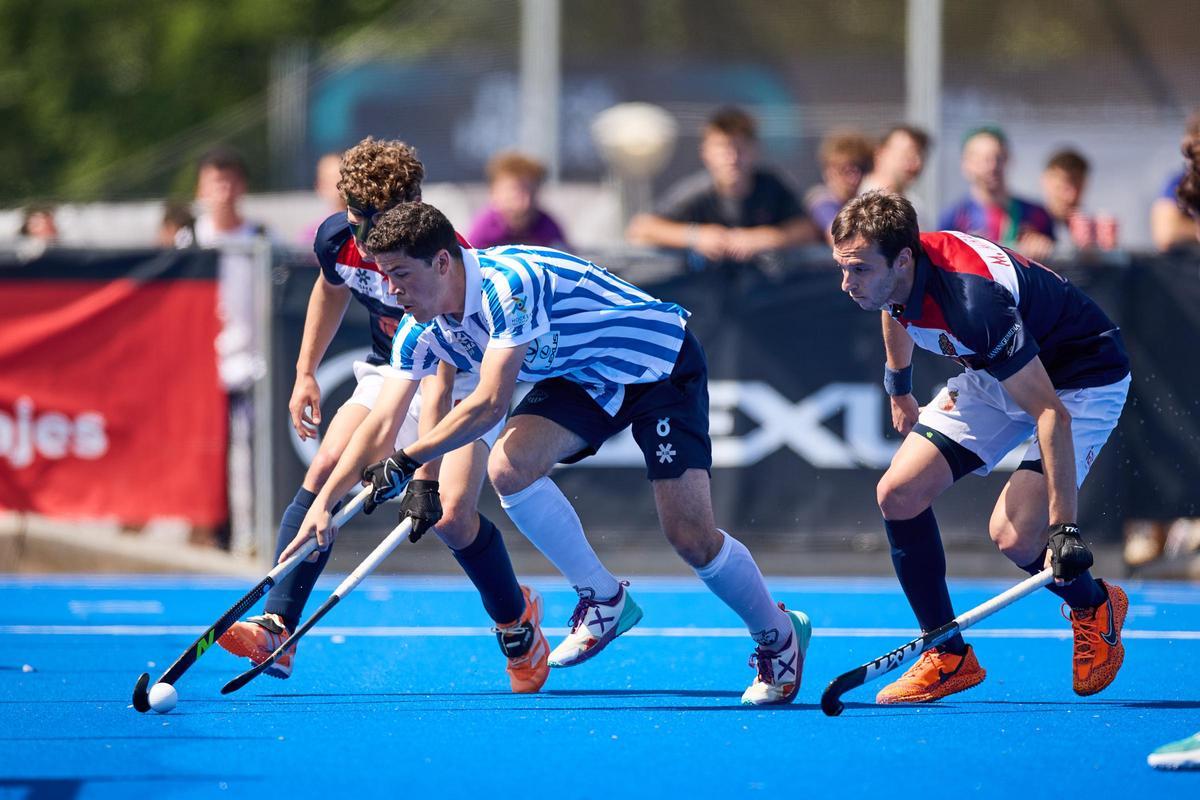 Acción del encuentro de cuartos de Copa entre Egara y Polo (1-5)