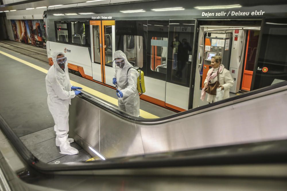 Trabajos de la UME en la Estacion de Renfe, Luceros y Hospital General de Alicante