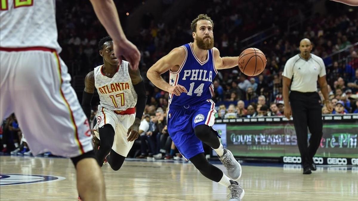 Sergio Rodríguez, con la camiseta de los Sixers