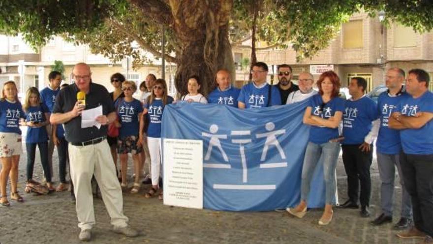 Sueca y Alzira sacan la toga a la calle