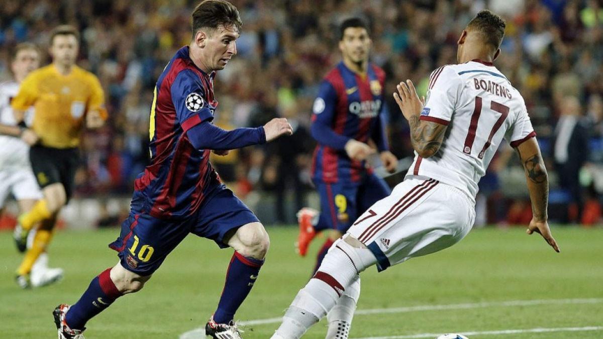 Messi dribla a Boateng en las semifinales de la Champions League 2014/2015