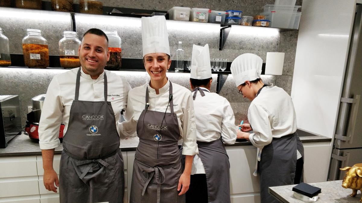 Ramsés González y Lucía Campos, los responsables de la cocina de Cancook.