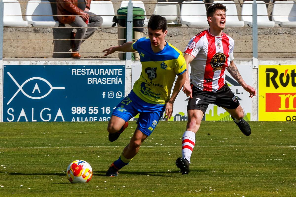 El Céltiga se lleva el derbi con el Cambados (2-0)